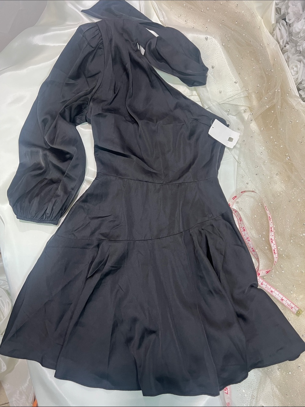 Astr Black One-Shoulder Long-Sleeve Dress